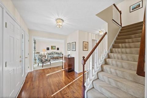 34525 Appleview Way, Solon, OH 44139 photo 4