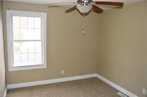 6115 Pineview Dr, Madison, OH 44057 photo 9