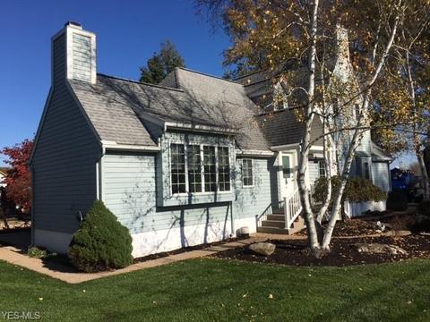 118 Geauga Dr, Huron, OH 44839 photo 1