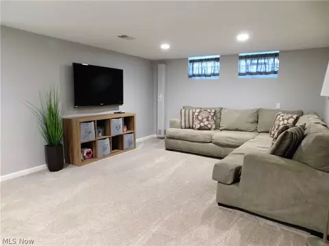 8296 Wright Rd, Broadview Heights, OH 44147 photo 20