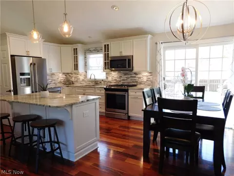 8296 Wright Rd, Broadview Heights, OH 44147 photo 5