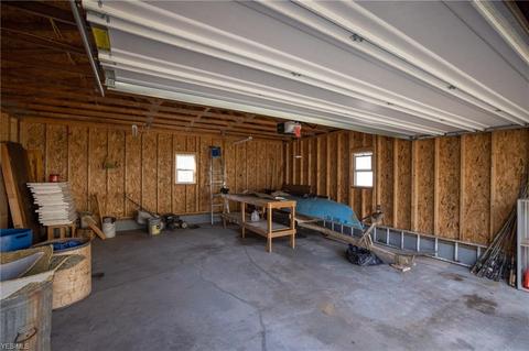 323 Spring St, Dennison, OH 44621 photo 4