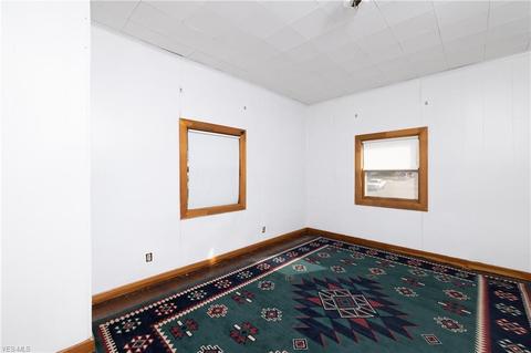 323 Spring St, Dennison, OH 44621 photo 7