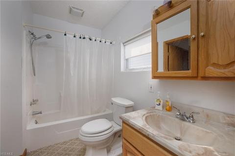 323 Spring St, Dennison, OH 44621 photo 12