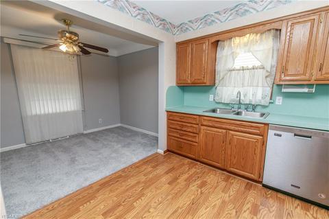 5502 Forest Ave, Parma, OH 44129 photo 7