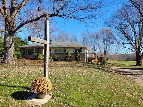 3122 Chapel Rd, Ashtabula, OH 44004 photo 1