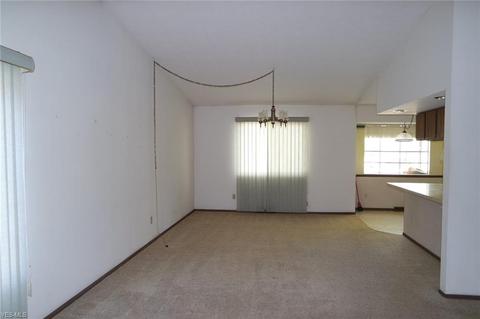 2977 Reeves Rd, Willoughby, OH 44094 photo 5