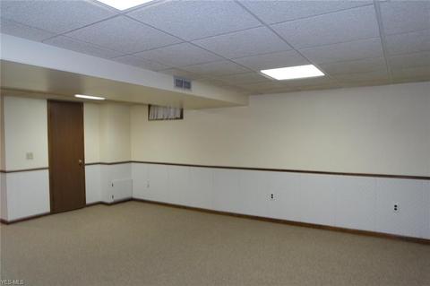 2977 Reeves Rd, Willoughby, OH 44094 photo 11