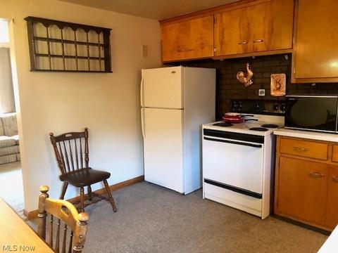 408 E 2nd St, Dover, OH 44622 photo 7