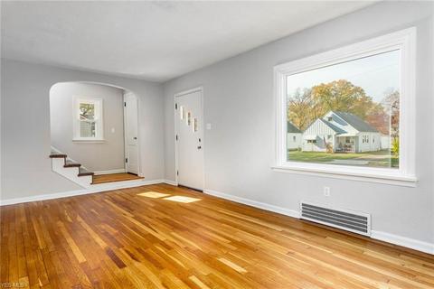 247 Bellfield Ave, Elyria, OH 44035 photo 7