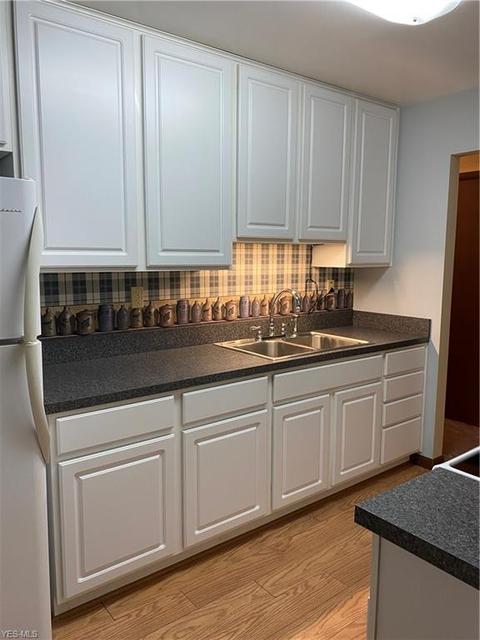 1346 E 27th St, Ashtabula, OH 44004 photo 5