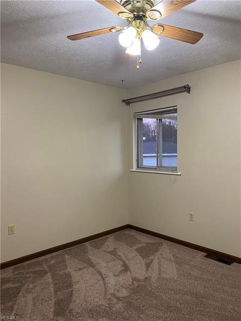 1346 E 27th St, Ashtabula, OH 44004 photo 13