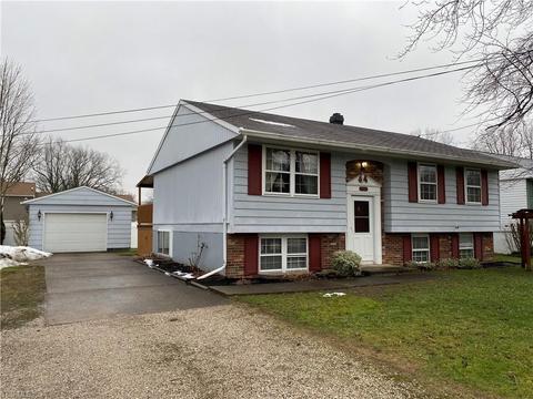 1346 E 27th St, Ashtabula, OH 44004 photo 1
