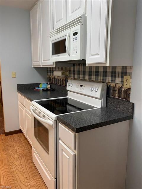 1346 E 27th St, Ashtabula, OH 44004 photo 4