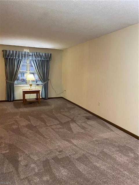 1346 E 27th St, Ashtabula, OH 44004 photo 6