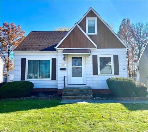 32734 Willowick Dr, Willowick, OH 44095 photo 1