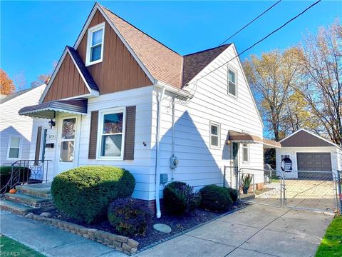 32734 Willowick Dr, Willowick, OH 44095 photo 2