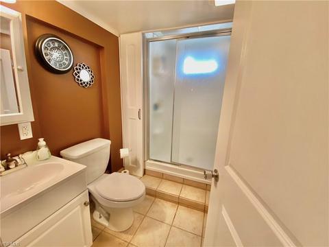 32734 Willowick Dr, Willowick, OH 44095 photo 23