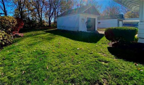 32734 Willowick Dr, Willowick, OH 44095 photo 25