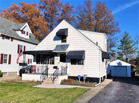 205 Roosevelt Ave, Elyria, OH 44035 photo 1