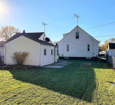 205 Roosevelt Ave, Elyria, OH 44035 photo 3