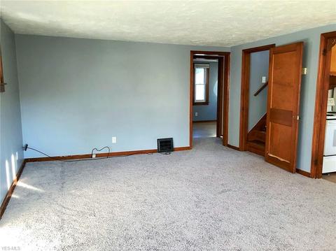 205 Roosevelt Ave, Elyria, OH 44035 photo 10