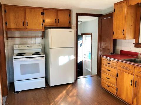 205 Roosevelt Ave, Elyria, OH 44035 photo 6
