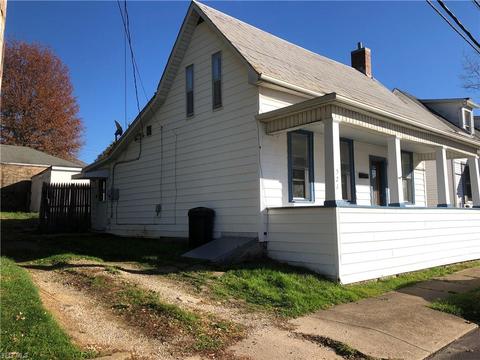 521 N Broadway St, Barnesville, OH 43713 photo 3
