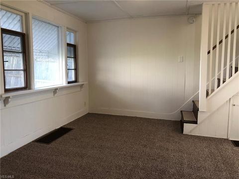 521 N Broadway St, Barnesville, OH 43713 photo 12