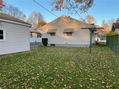 427 Concord Ave, Elyria, OH 44035 photo 5