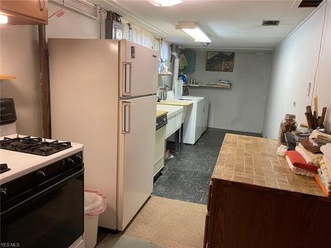 427 Concord Ave, Elyria, OH 44035 photo 17