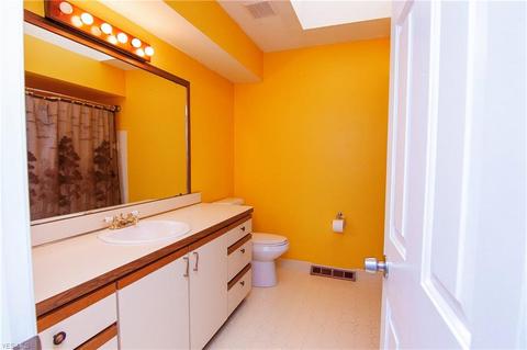 34725 Ada Dr, Solon, OH 44139 photo 13