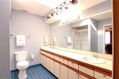 34725 Ada Dr, Solon, OH 44139 photo 11