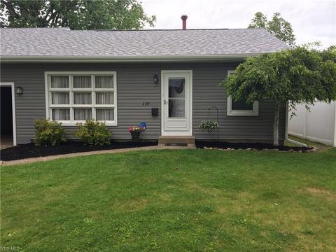 2137 E 42nd St, Ashtabula, OH 44004 photo 1