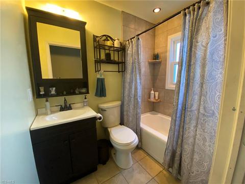 2137 E 42nd St, Ashtabula, OH 44004 photo 13