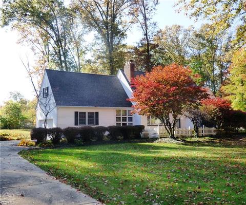 3742 Devon Dr SE, Warren, OH 44484 photo 1