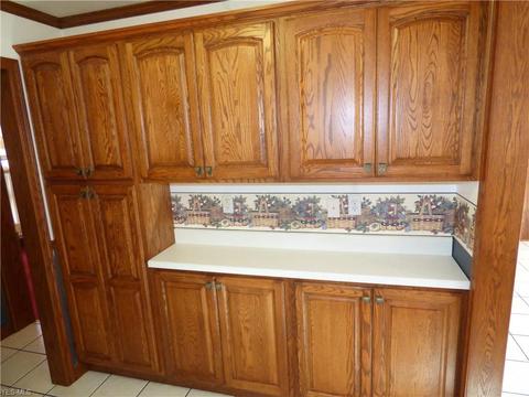 3742 Devon Dr SE, Warren, OH 44484 photo 10