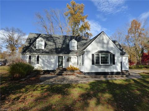 3742 Devon Dr SE, Warren, OH 44484 photo 4