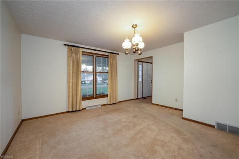 4915 Lawndale St NW, Canton, OH 44708 photo 8