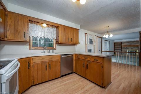 4915 Lawndale St NW, Canton, OH 44708 photo 7