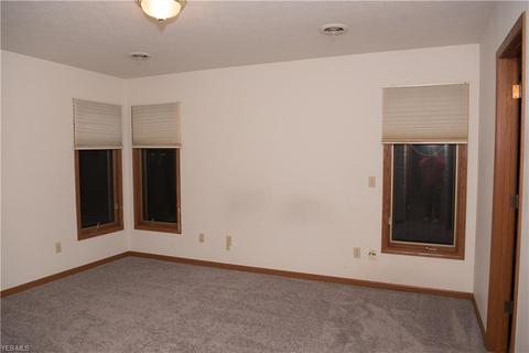 314 Carol Ln, Elyria, OH 44035 photo 11