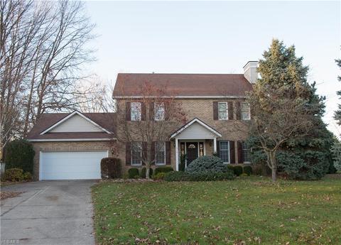 314 Carol Ln, Elyria, OH 44035 photo 1