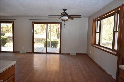 416 Easy St, Willard, OH 44890 photo 3