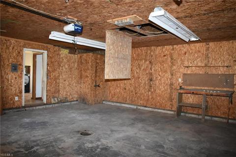 416 Easy St, Willard, OH 44890 photo 15