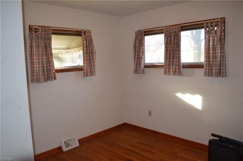 633 Hilliard Rd, Elyria, OH 44035 photo 6