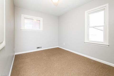 6216 State Rd, Parma, OH 44134 photo 12