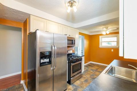 6216 State Rd, Parma, OH 44134 photo 5