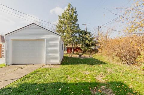 6216 State Rd, Parma, OH 44134 photo 3