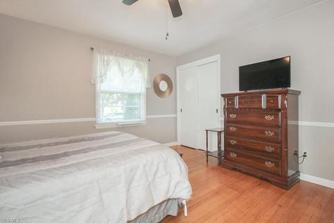 227 Yale Ave, Elyria, OH 44035 photo 17