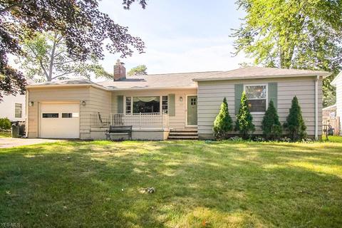 227 Yale Ave, Elyria, OH 44035 photo 1
